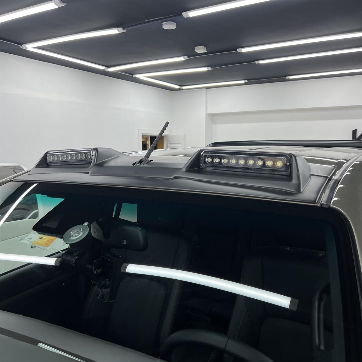 Toyota Hilux Off Road Tavan Led Moonvisor