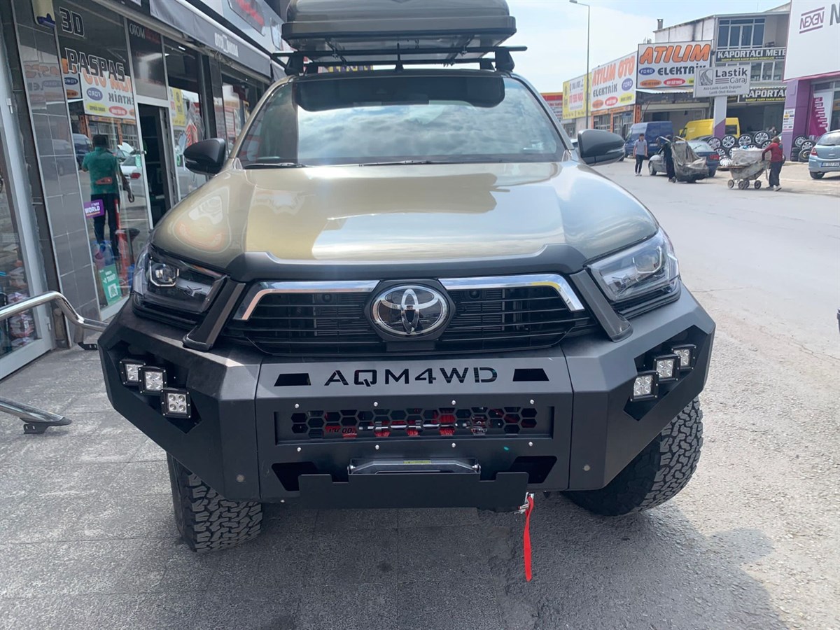 Toyota Hilux Ön Demir Tampon  (AQM-M50)