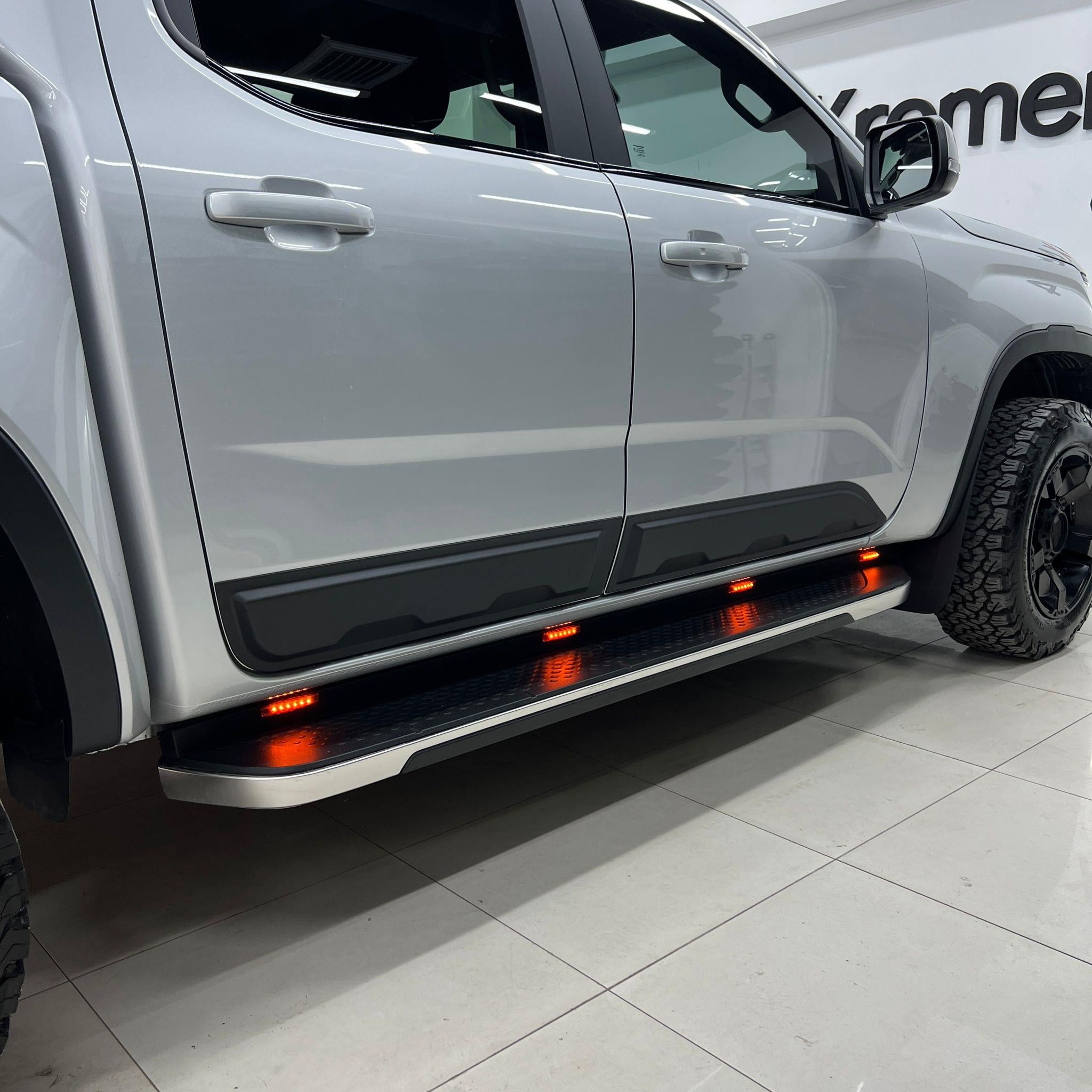 Volkswagen Amarok 2023 Yan Kapı Kaplama Seti Safari 