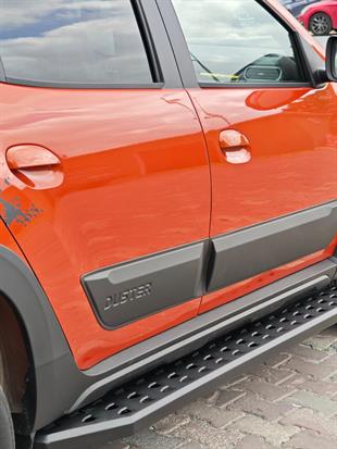 Dacia Duster Yan Kapı Kaplama Seti Safari 
