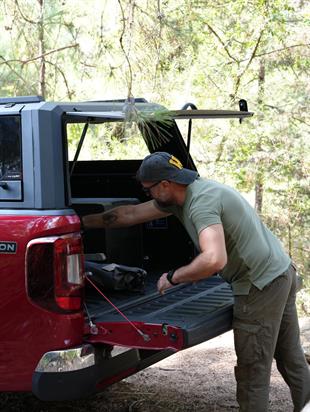 Ford Ranger 2023+ Camlı Kabin Paslanmaz Çelik