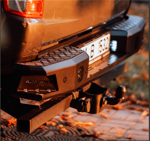 Toyota Hilux Arka Demir Tampon (AQM-T20)