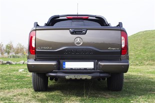 Mercedes X Class Arka Bagaj Kapı Yazısı Safari ABS Plastik