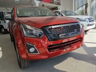 Isuzu D Max 2018+ Panjur Siyah Ledli