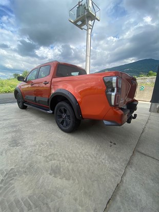 Isuzu D Max Yeni Kasa Yan Kapı Kaplama Seti Safari