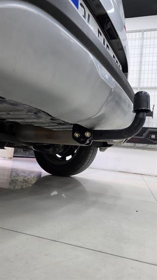 Kia Stonic Çeki Demiri