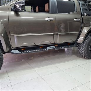 Mercedes X Class Yan Basamak Kaya Kaydırıcı (AQM-S32)