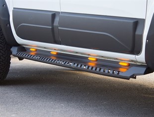 Mitsubishi L200 Yan Basamak (2015-2019+ Led Işıklı 4x4 Yan Basamak V1) - DAKAR