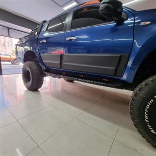 Mitsubishi L200 Yan Kapı Kaplama Seti V2 - 2019+