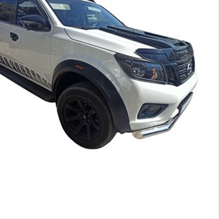 Nissan Navara 2015-2020 Kaput Rüzgarlığı