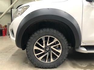 Nissan Navara Dodik Çamurluk Kaplama Seti Safari Civatasız