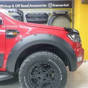 Nissan Navara Dodik Çamurluk Kaplama Seti Vidalı V2