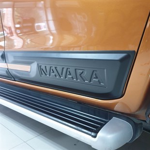 Nissan Navara  Kapı Kaplama Kapı Koruma Seti İthal. ABS Plastik