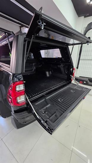 Toyota Hilux GR Sport Camlı Kabin Paslanmaz Çelik