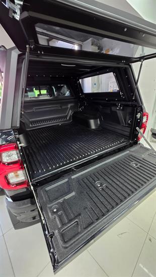 Toyota Hilux GR Sport Camlı Kabin Paslanmaz Çelik