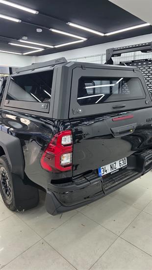 Toyota Hilux GR Sport Camlı Kabin Paslanmaz Çelik
