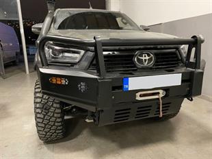Toyota Hilux Revo Ön Tampon Koruma (AQM-X50)