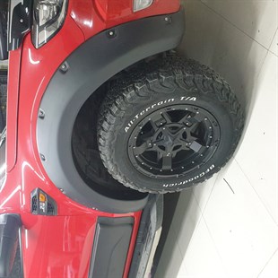 Volkswagen Amarok Dodik Çamurluk Kaplama Seti Vidalı V2  