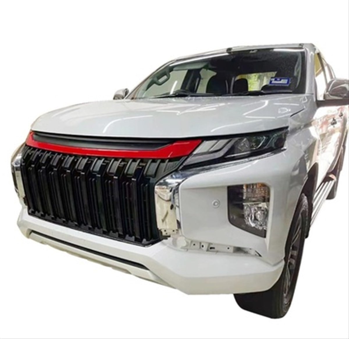 2019+ L200 Siyah Panjur ( Kırmızı Çizgili )