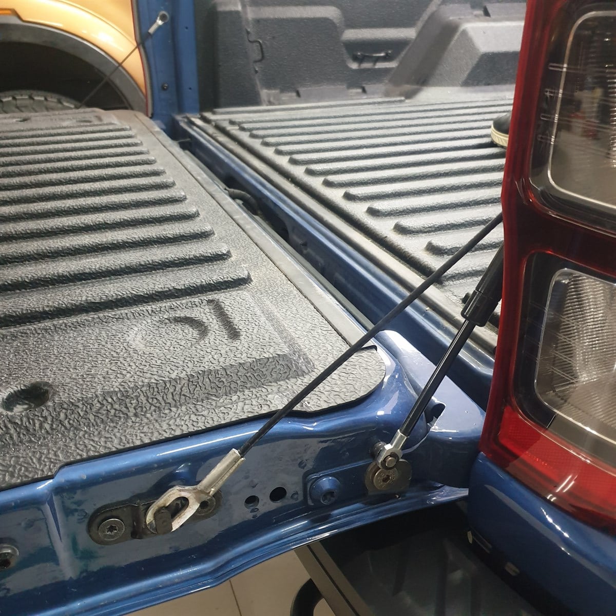 Ford Ranger Bagaj Kapağı Amortisörü (2 Adet 2011+ Uyumlu)