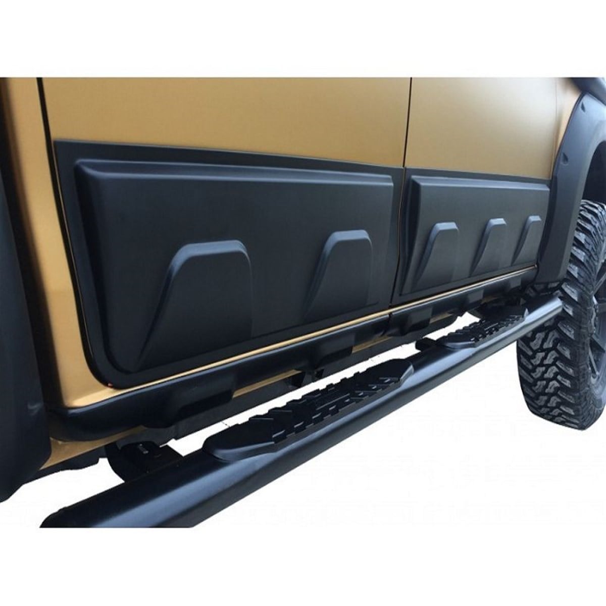 Isuzu D Max Kapı Koruma Gövde Kaplaması Seti Abs Plastik