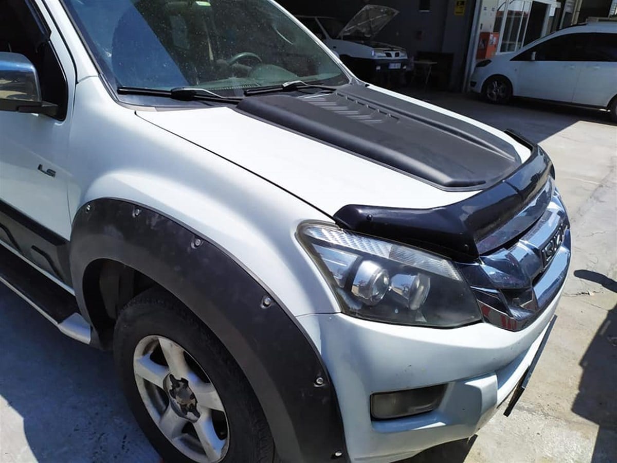 Isuzu D-Max Kaput Kabartma (2020+)