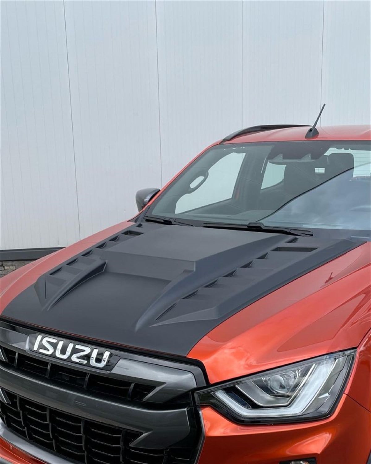 Isuzu D Max Yeni Kasa Kaput Kaplama Scoop Safari