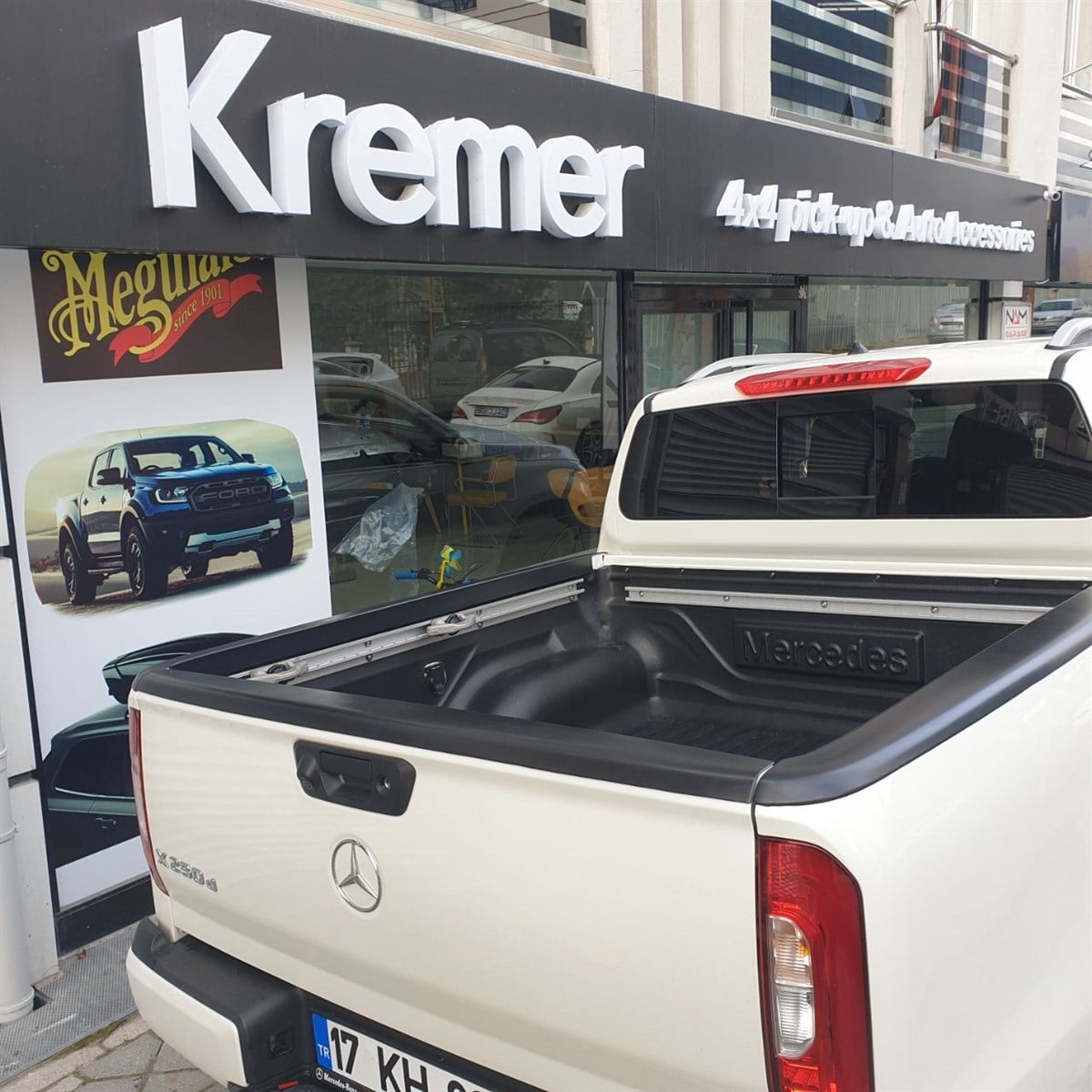 Mercedes X Class Kasa Koruma Kenar Koruma 1. Sınıf ABS