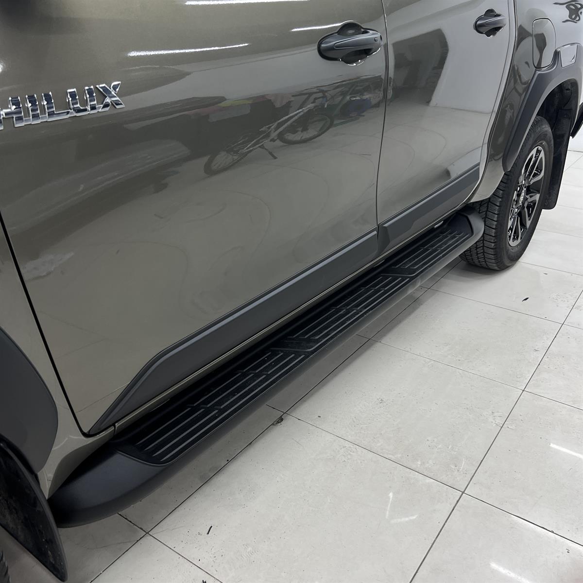 Toyota Hilux Yan Kapı Kaplama Seti Safari İnce Model