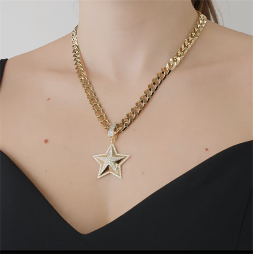 Taşlı Yıldız Charm