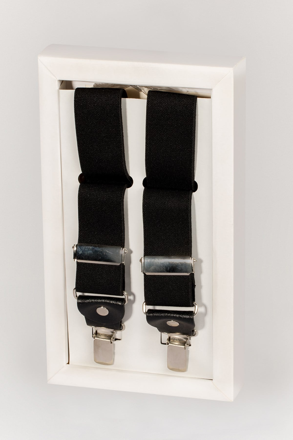 Siyah Pantolon Aksısı