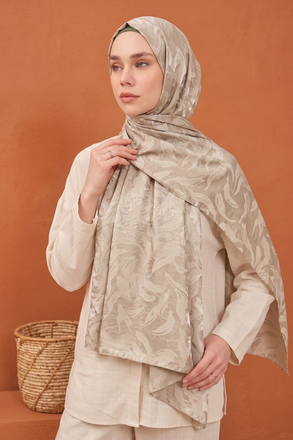 SERMODA , Tesettür Şal & Eşarp , Aerobin Jakar Sarmaşık Desenli Şal 154