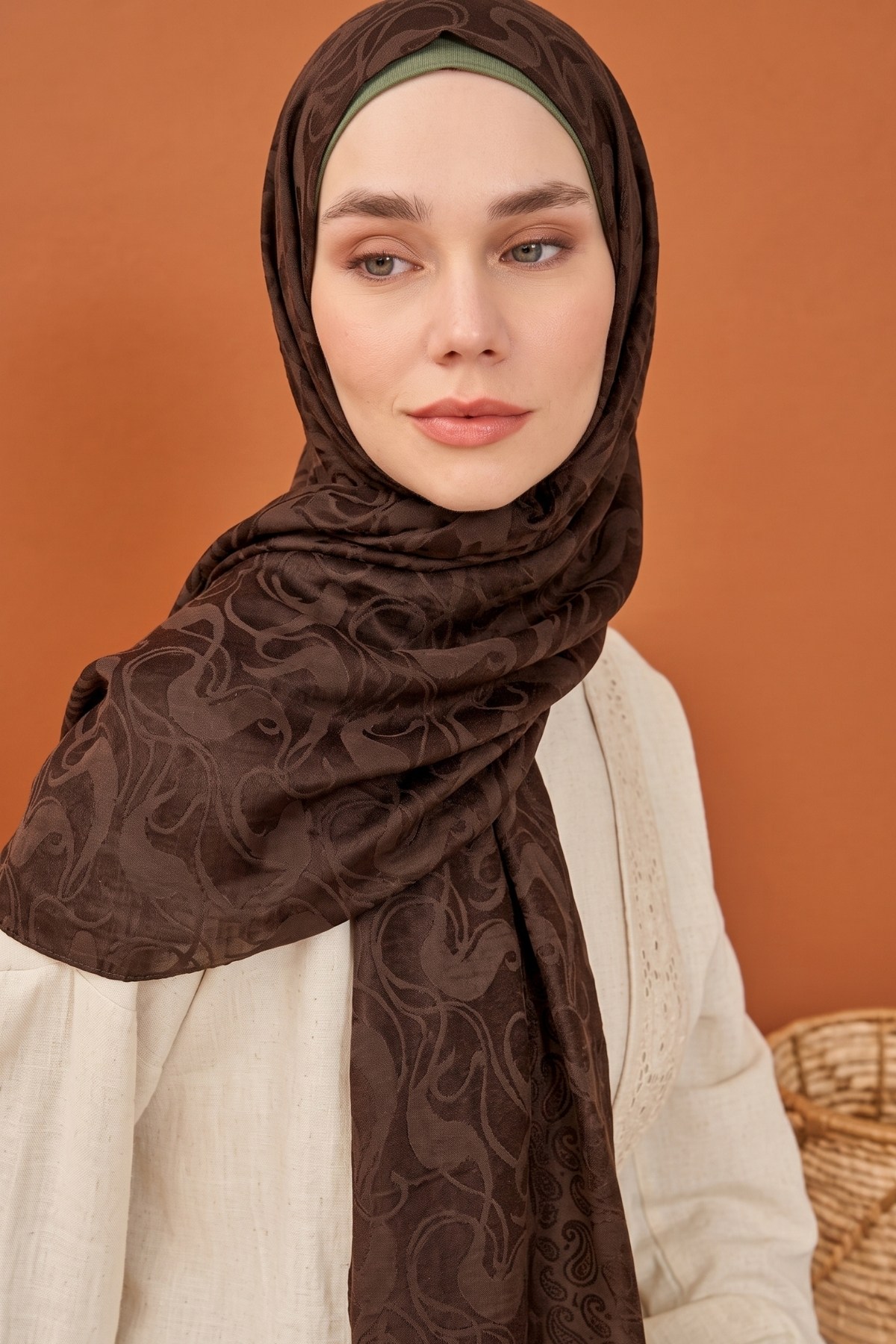 SERMODA , Tesettür Şal & Eşarp , Aerobin Jakar Sarmaşık Desenli Şal 150
