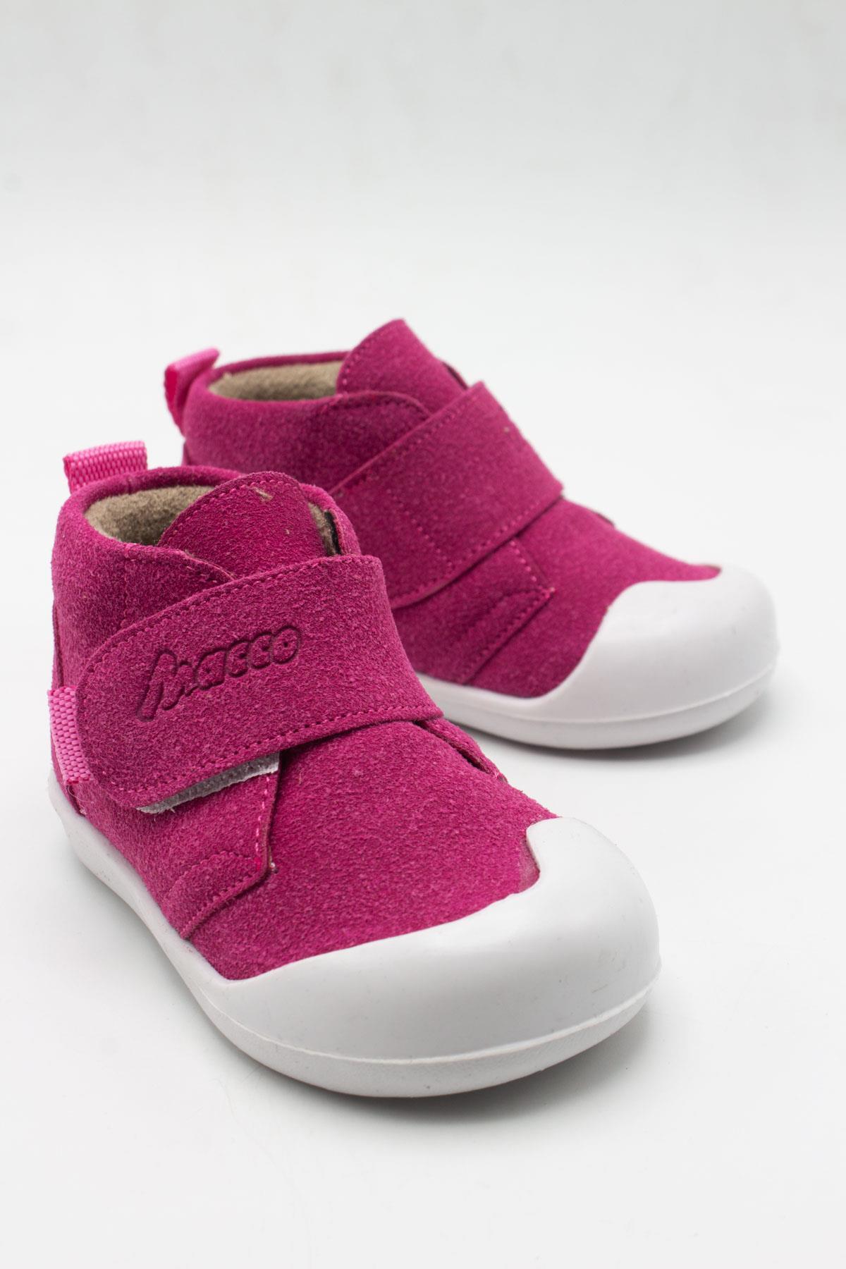 Sermoda Cırtlı Şapkalı Taban Deri Bebek Bot Fujya