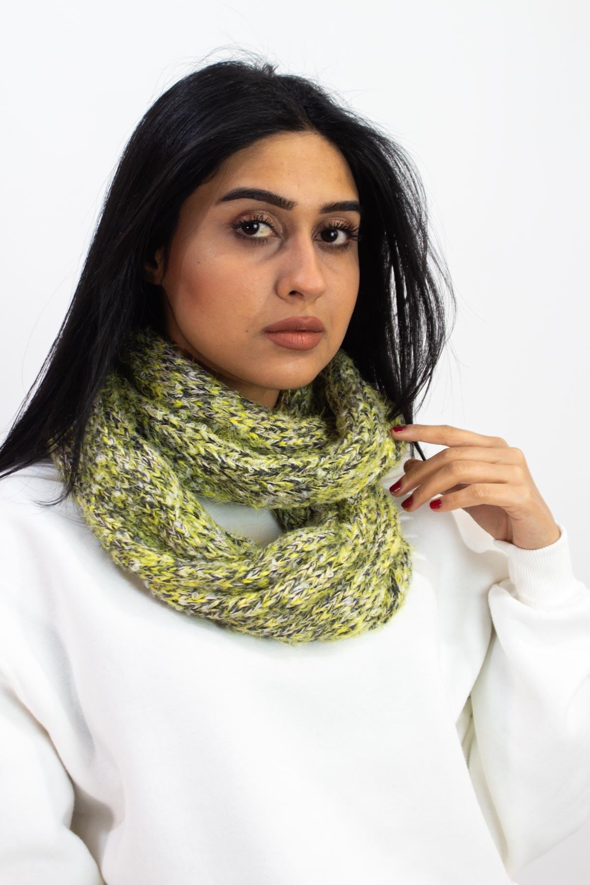 Sermoda Triko Boyunluk Fıstık Yeşili