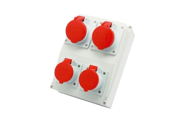 2 Adet IP44 4x32A CEE Ön+2 Adet IP44 5x16A CEE Ön Sigortasız  Kombinasyon Kutusu(210x280x100mm)