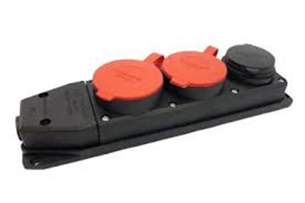 Kauçuk 380-415V Trifaze 2 Adet 3x25A  1 Adet 1x16A  Grup Priz