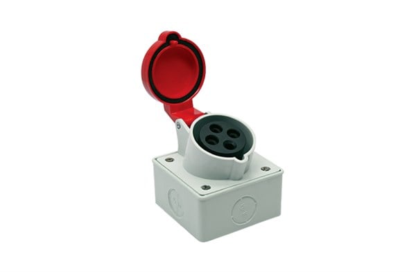 16A Cee Norm IP44 6h 4 Kutuplu Topraklı Dik Kasalı Duvar Prizi