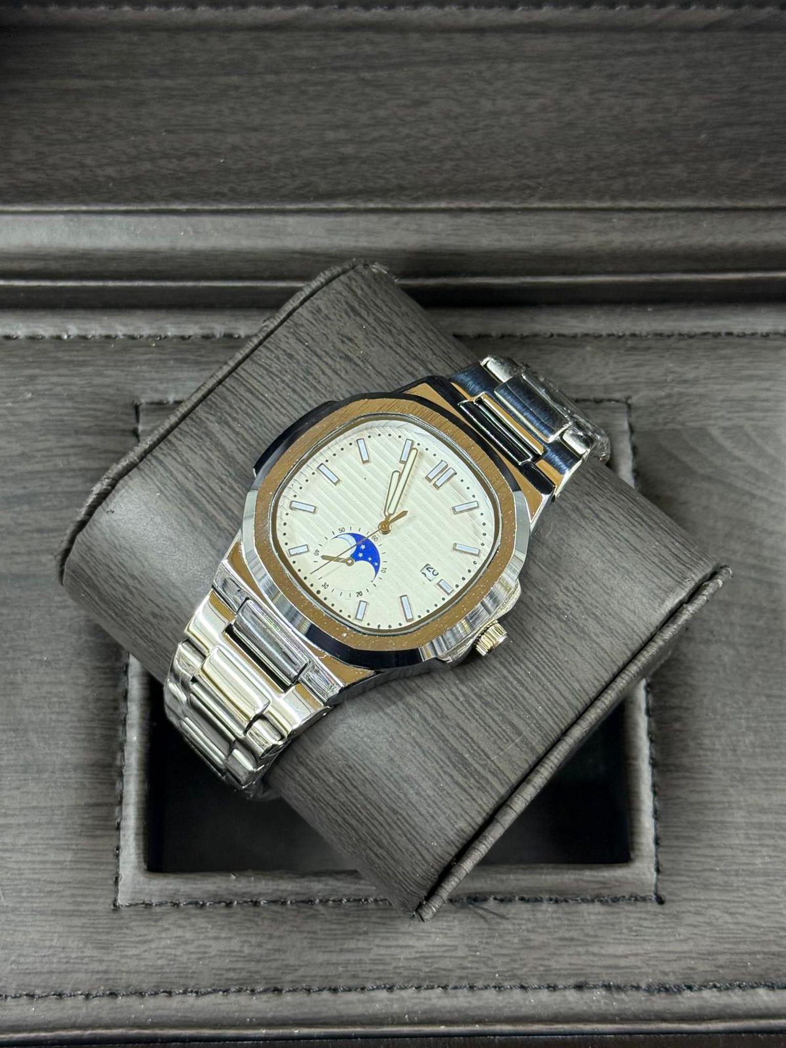 Çelik Kordon Lüks Erkek Kol Saati - Nautilus Serisi (41)