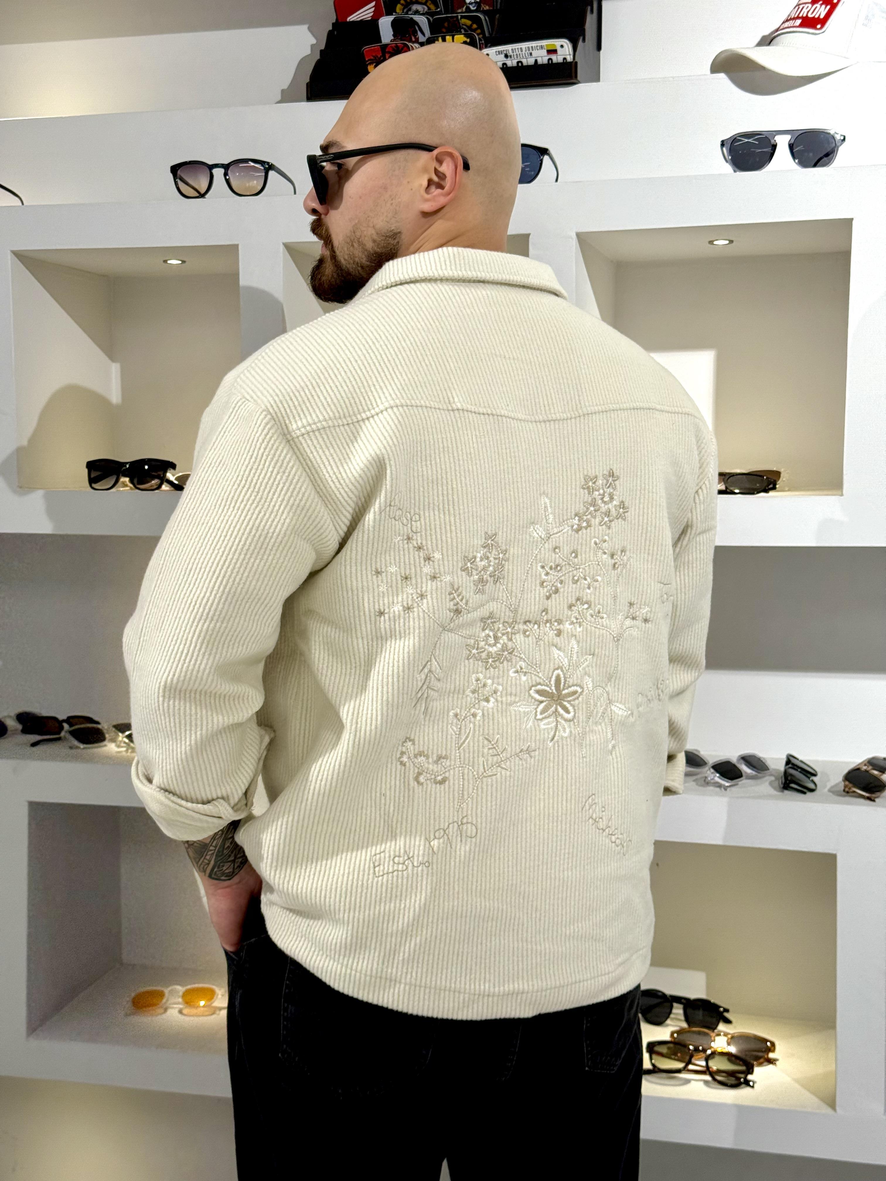 Oversize Sırtı Nakışlı Yumuşak Dokulu Gömlek (GMKR54)