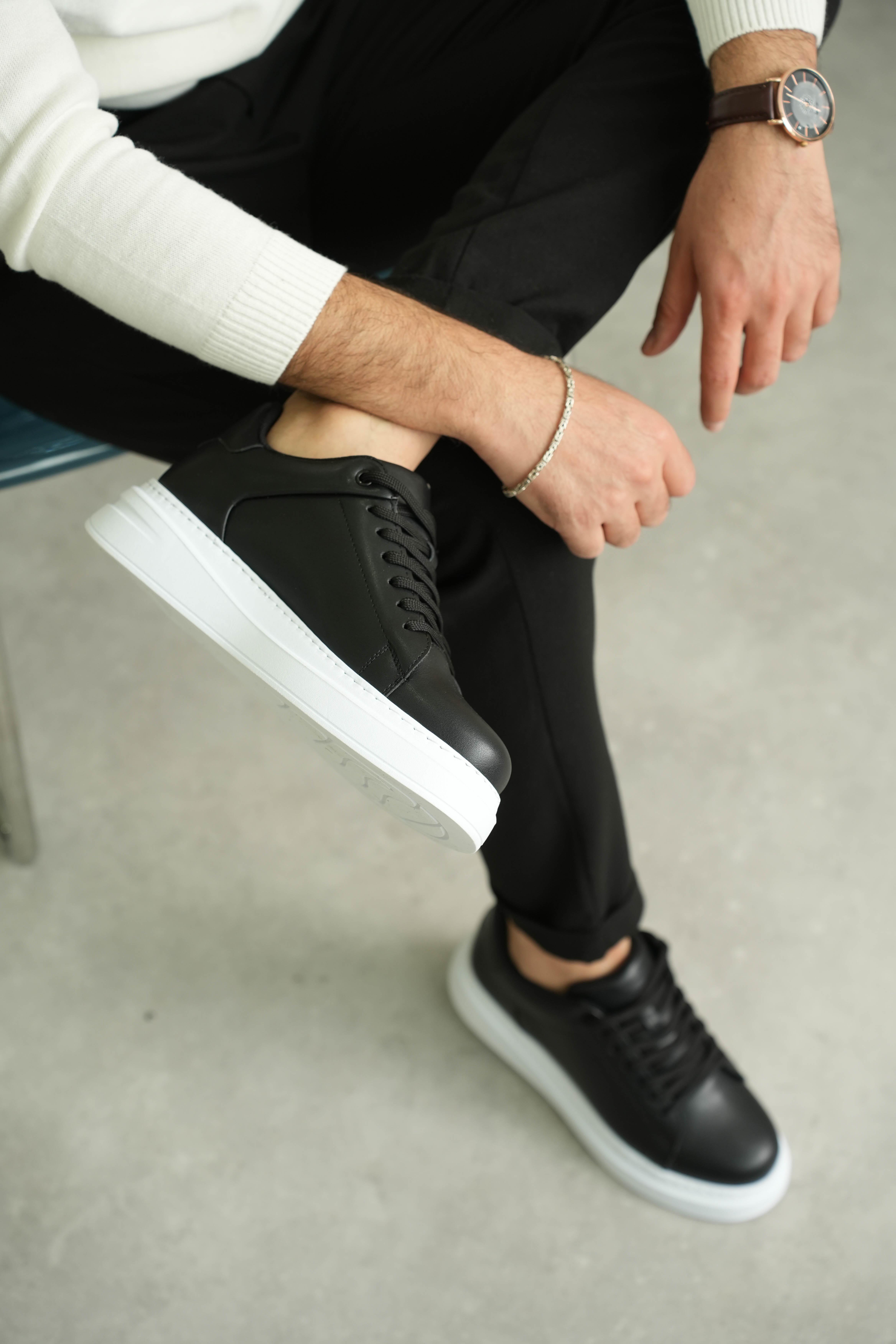Siyah Kalın Taban Deri Erkek Sneaker (AYKS05)