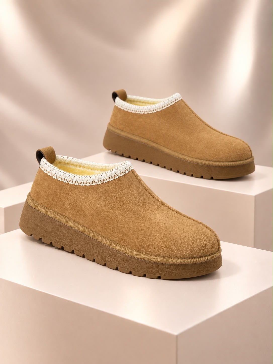 Süet Dokulu Kalın Taban Erkek Slip-On Ayakkabı (AYKT24)