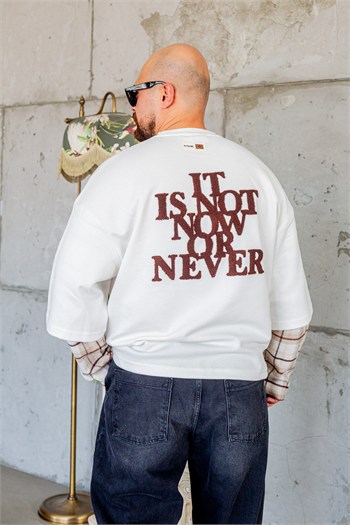 Ekose Kol Detaylı Sloganlı Rahat Kesim Sweatshirt (SVTB111)