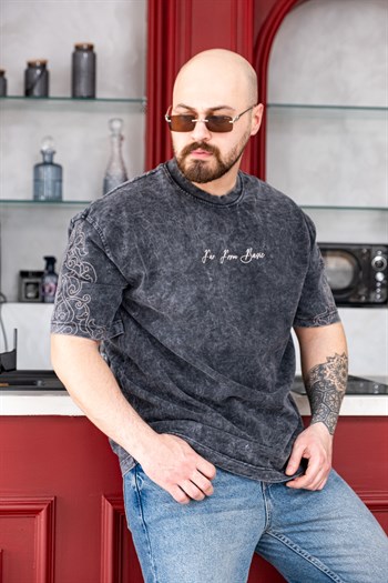 Kol ve Omuzu Nakış Detaylı Yıkamalı OversizeT-Shirt (TSS76)