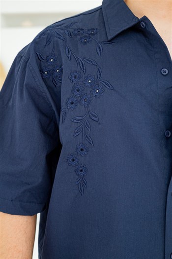 Tek Omuz Çiçek Nakış Detaylı Oversize Gömlek (GML142)