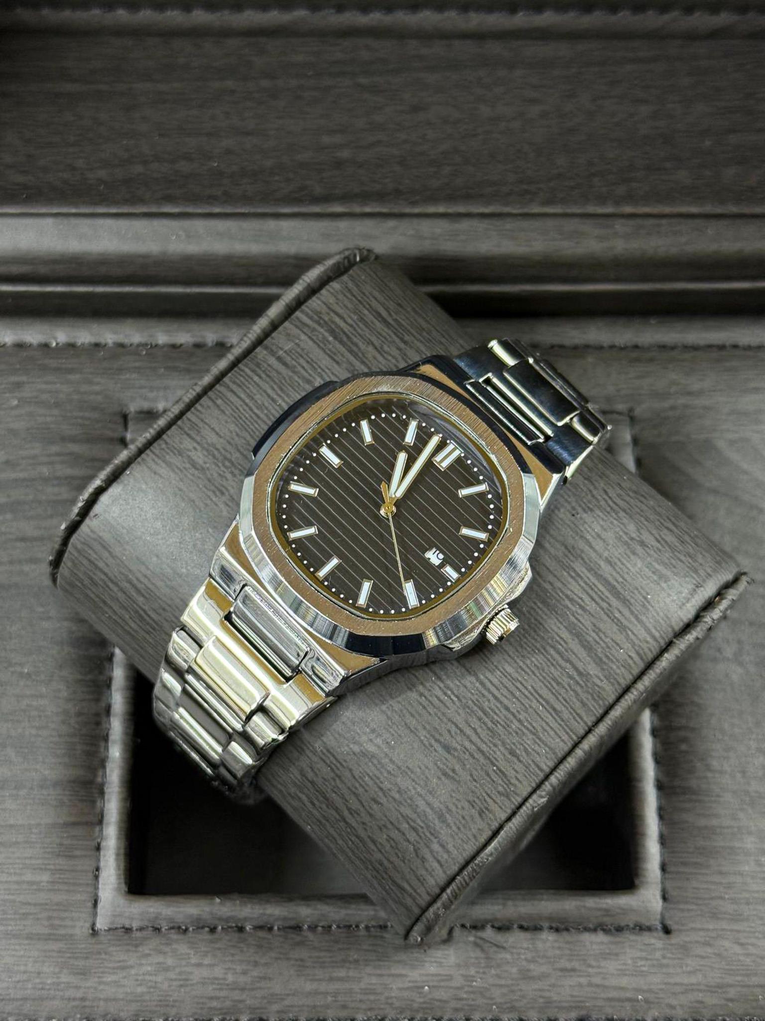 Çelik Kordon Lüks Erkek Kol Saati - Nautilus Serisi (37)