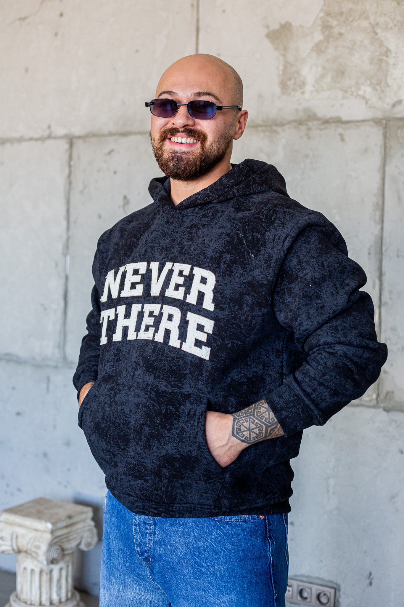 Erkek Asit Yıkama Nakış Detaylı Kapüşonlu Kanguru Cepli Sweatshirt (SVTS102)