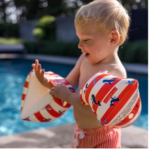 Swim Essentials Red White Whale Şişme Yüzme Kolluğu 2-6 Yaş