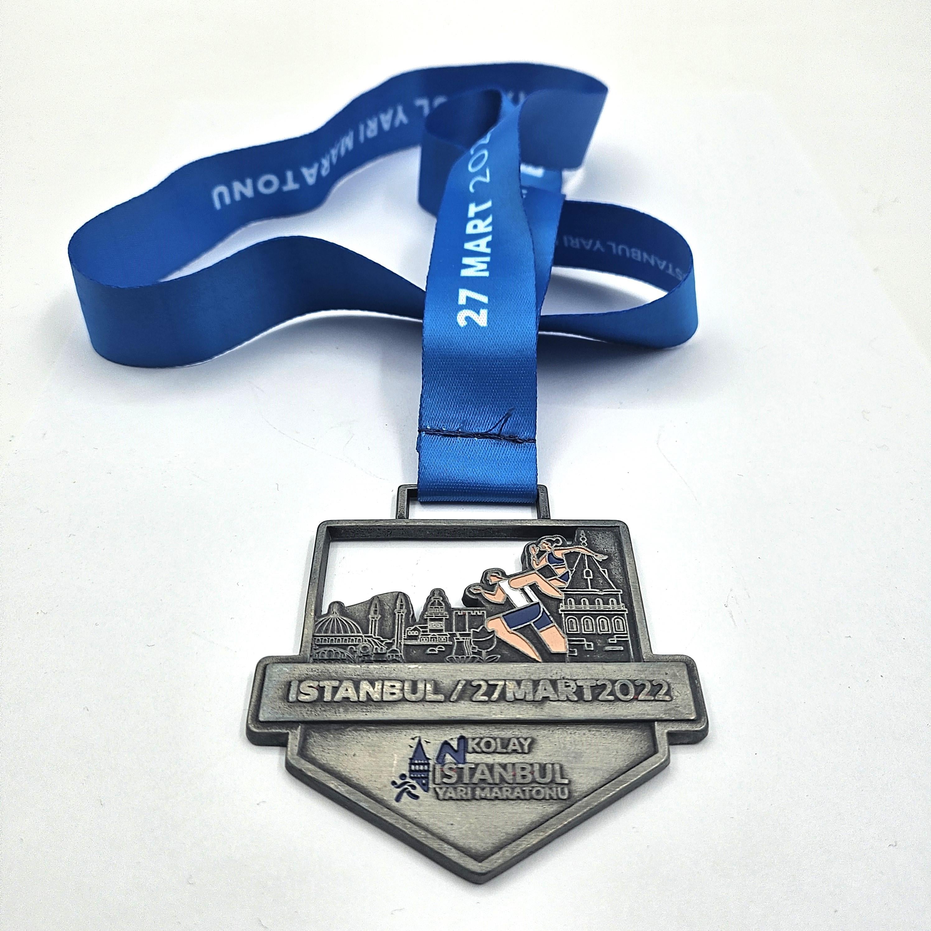 Madalya ve Madalyonlar17. İstanbul Yarı Maratonu “Marathon Finisher” Madalyası