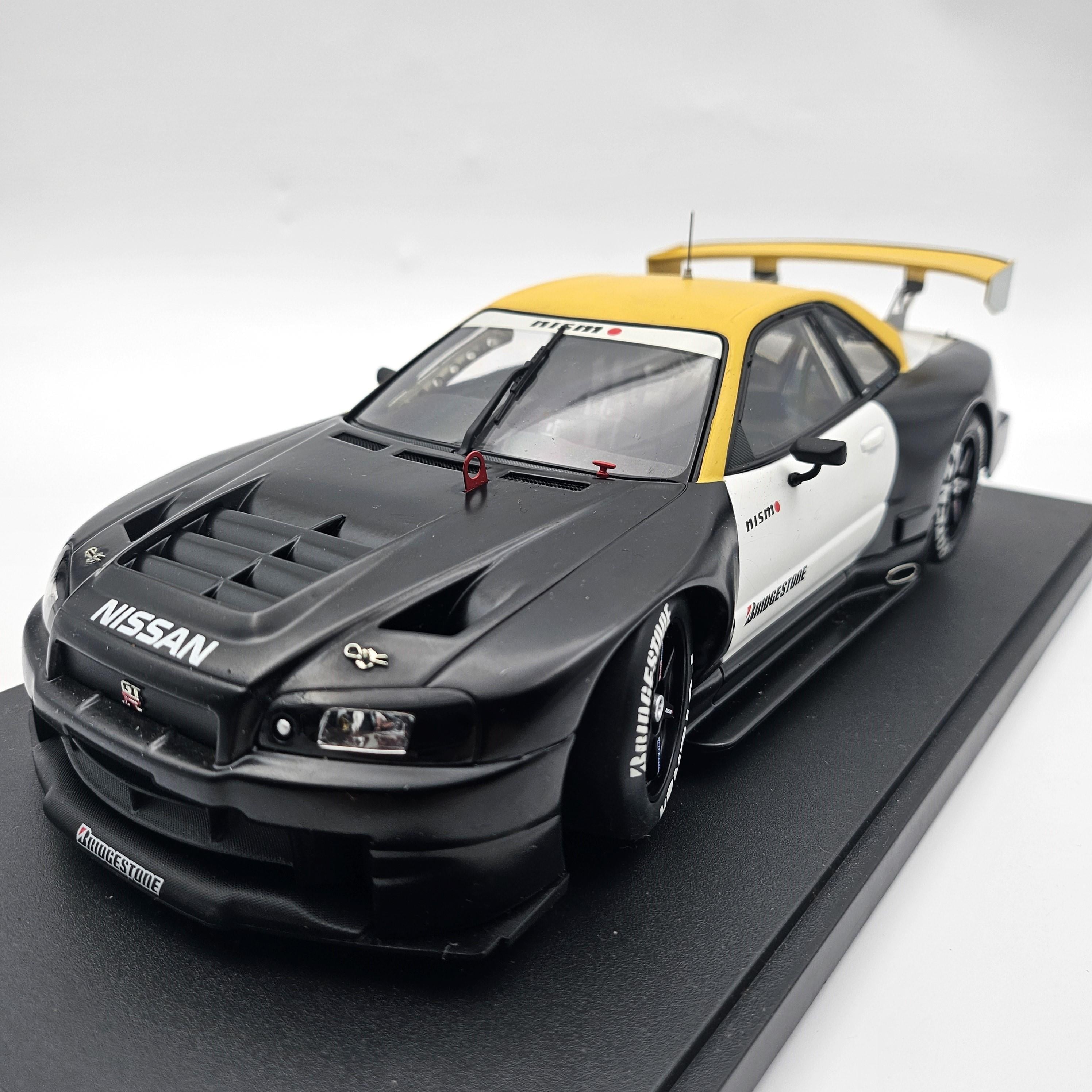 hpi.racingAUTOart - Nissan Skyline R34 JGTC 2001 Test Car 1/18